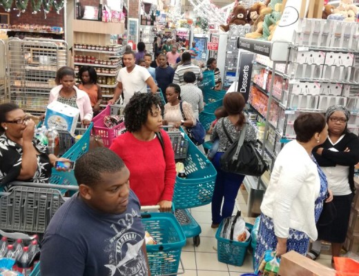 Queues for days at Checkers Ballito.