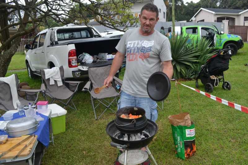 Francis Fairman went old school with his oxtail potjie.