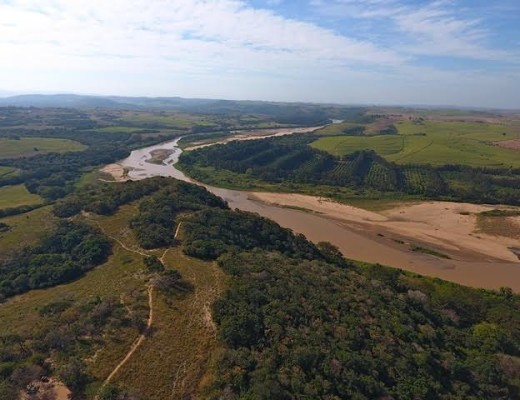 Harold Johnson overlooks the majestic Tugela River. Photo: North Coast Courier