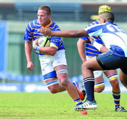 JP Snyman, kaptein en agtsteman van Waterkloof se eerste rugbyspan in aksie teen Klein Nederburg op die St Johns College Paastoernooi in Johannesburg. Foto: St Johns College