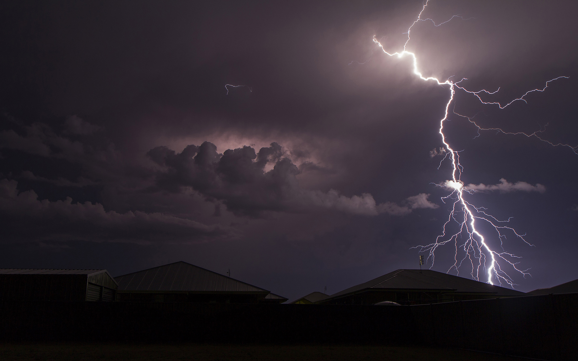 Warning for severe thunderstorms issued for Pretoria | Rekord