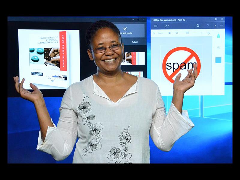 Unisa celebrates first electronic communication law PhD graduate Rekord