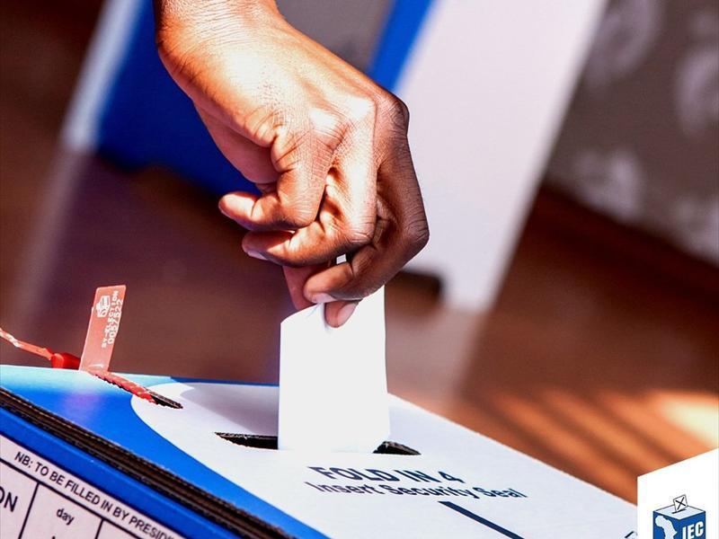 Who qualifies for a special vote? | Rekord