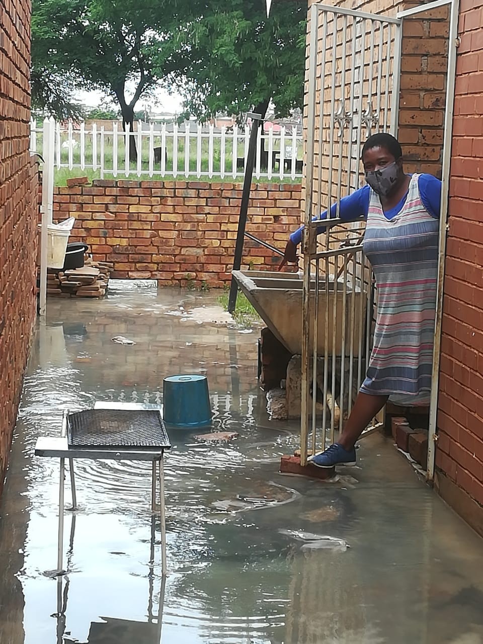 House flooded in sewage - for six days | Rekord