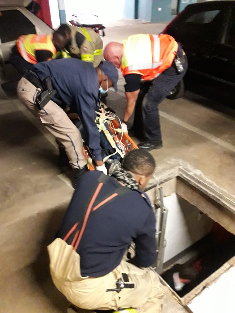 Man critically injured after fall down staircase Rekord