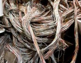 Shots fired as cops bust cable thieves