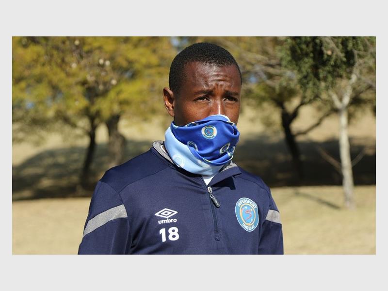 SuperSport United defender Siyabonga Nhlapo completes his Degree.