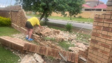Vehicle burst through Rooihuiskraal resident's wall