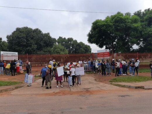 Parents shut down Mams school due to lack of sanitation