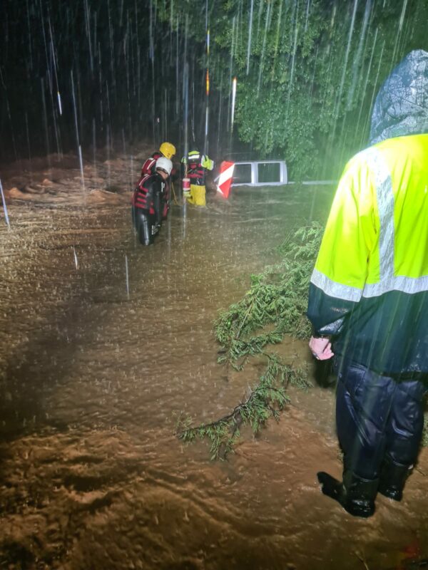 Several trapped motorists rescued as floods wreak havoc across Tshwane