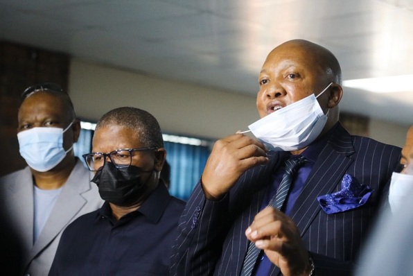 Licencing centres to reopen - despite violent protests