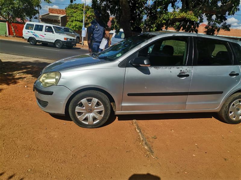 Cops seize vehicle with false plates