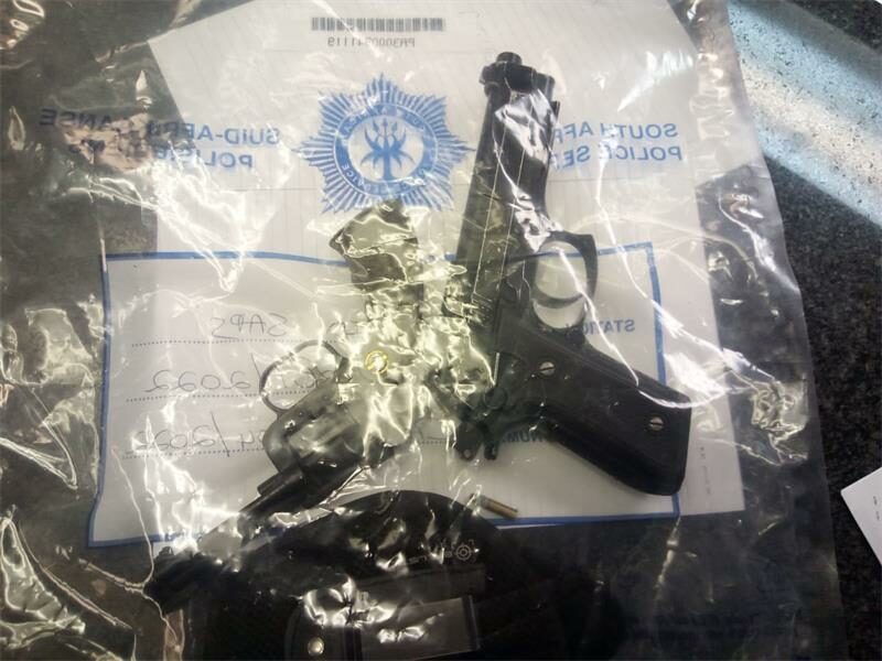 Villieria police detain three suspects