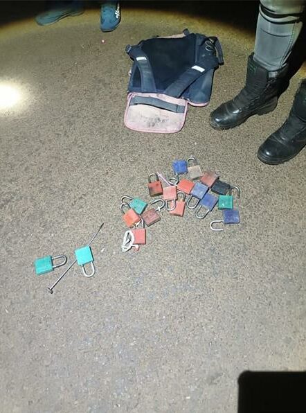 Man Get Locks Man is caught stealing safety locks | Rekord