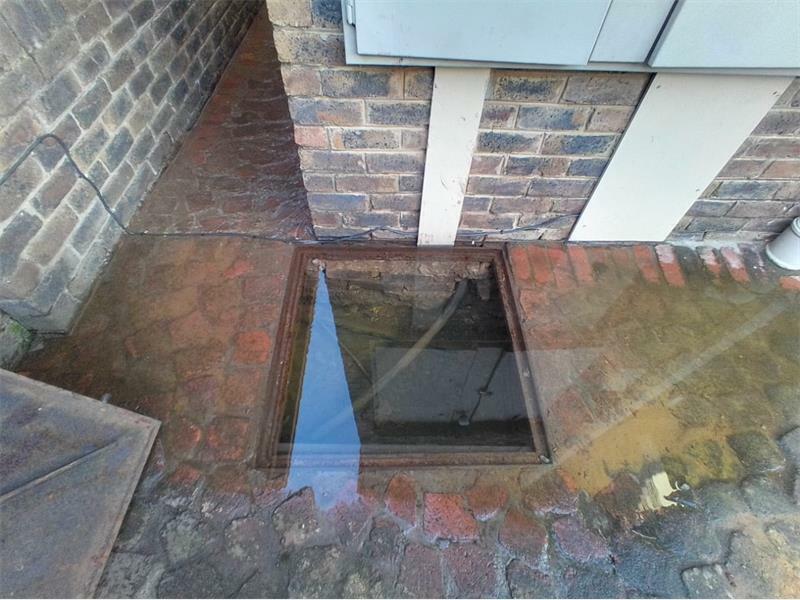 Water leak at east complex floods electrical cables Rekord