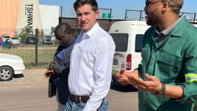 Angry Hammanskraal residents chase Tshwane mayor away