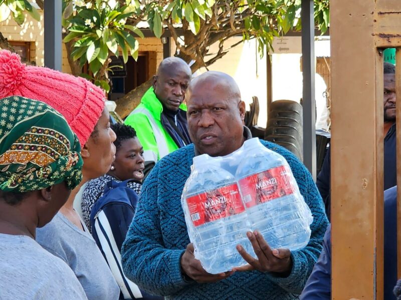 Gift of Givers deliver thousands of bottled water to Hammanskraal residents amidst cholera outbreak