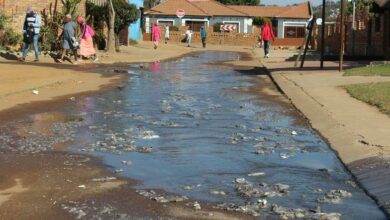 Overflowing sewage terrorises Mahube Valley residents for weeks