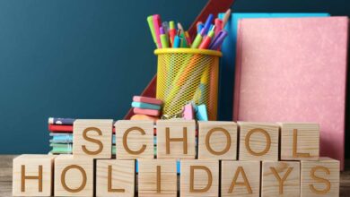 When do the July school holidays end?