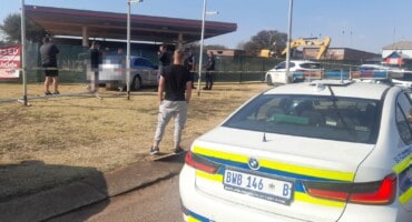 Four notorious cell phone snatchers nabbed after dramatic Centurion chase