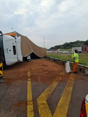 One killed, 16 injured in multi-vehicle N1 crash as highway remains closed