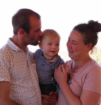 Klein Milan Pretorius (6) sterf in sy pappa se arms aan bakteriële meningitis