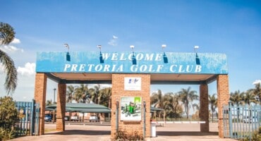 A suspect was shot after two armed men stormed the Pretoria Golf Club, confronting golfers on the course in a dramatic mid-day incident.