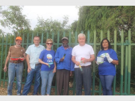 Community members of Ward 104 committee with Ward councillor Mike Wood.