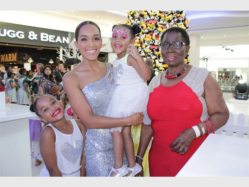 The beautiful Dlamini family, Zani-Lee, Leanne, Zaya Rose and Rossinah at the Magical Toy Tree lighting.