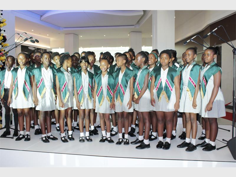 The Boskop Primary School choir delights the crowd with their vocals.