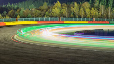 felix-berger-C_J29bp8-4Y-unsplash blurred race track 1