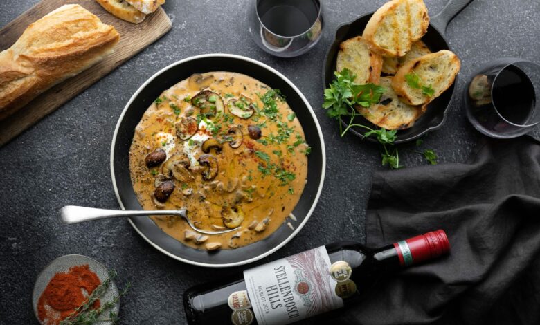 7 MAY SATURDAY ENTERTAIN - Paprika mushroom soup