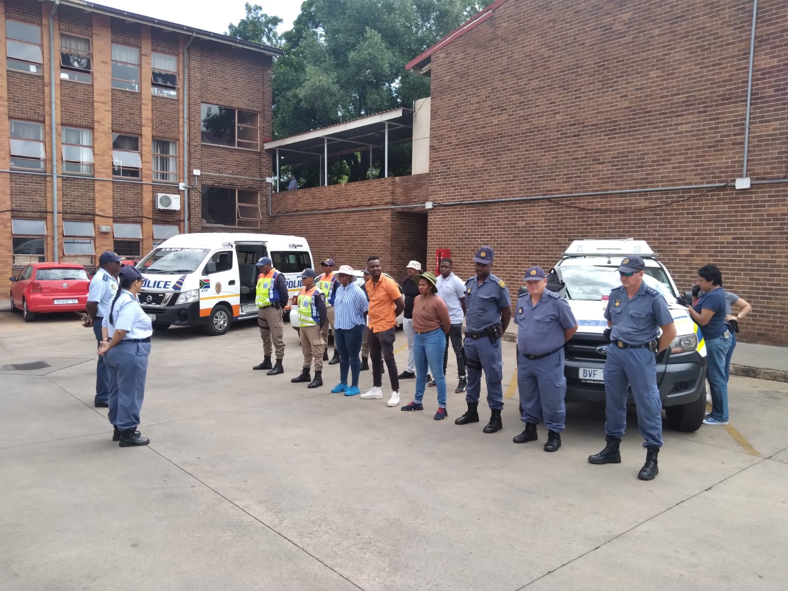 Randburg police clamp down on crime Randburg Sun