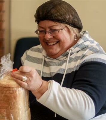 Ansie Campher gets the bread ready. Photo: Neo Phashe