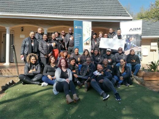 African Rainbow Minerals visits Oasis Haven. Photo: Nicholas Zaal