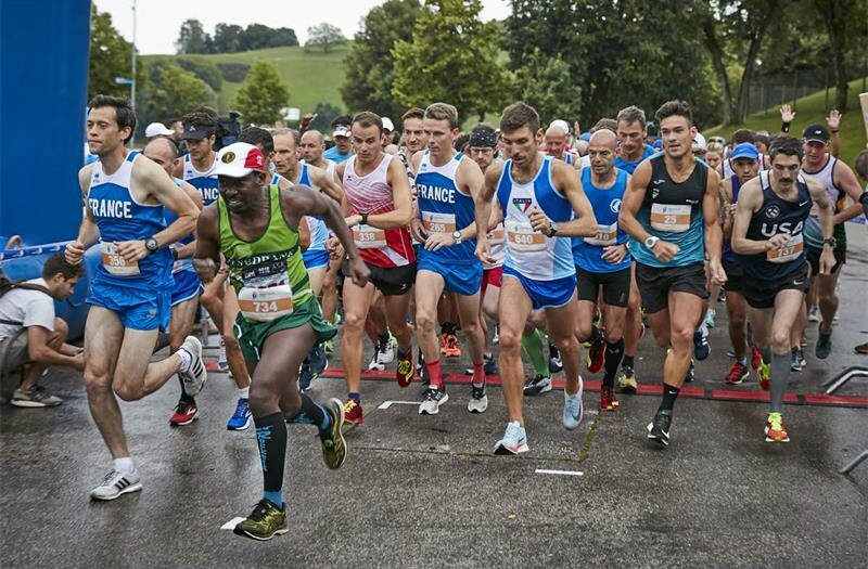 Brothers-in-law Lesiba Sethoga and Raymond Ndzo are preparing for the Comrades Marathon, after a combined 25 years of training through commuting to and from work.