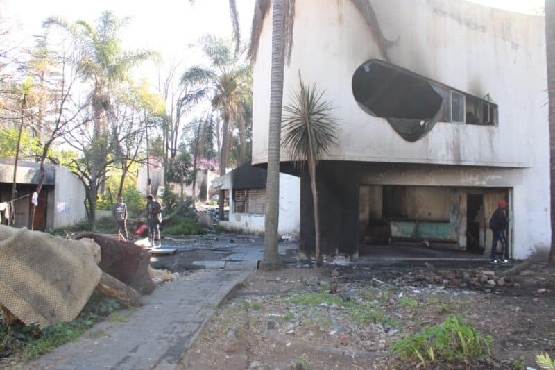 The City of Johannesburg Emergency Management Services has confirmed that one person sustained minor injuries in a fire in Ferndale