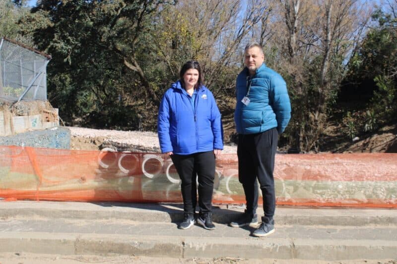 Ward 104 Councillor Emi Koekemoer and Sean Kreush assesses the state of the bridges and road infrastructure