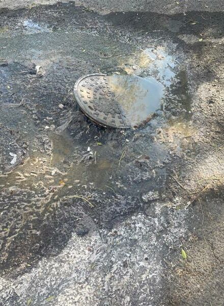 Johannesburg Water has cleared the blocked drains that caused a massive sewage leaks in Cresta Ext2 suburbs, but residents are asking how it happened, and why it took so long to fix.