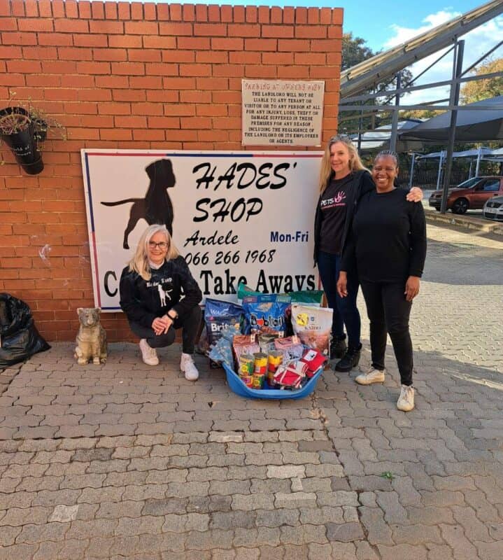 Randburg residents donated goods for people and pets in need as part of a Mandela Day drive hosted by Hades Thrift Shop and local volunteers.