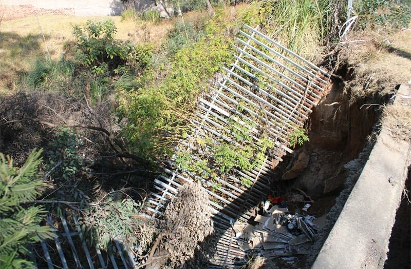 Johannesburg Road Agency has not attended to Drysdale Road, which was damaged by floods 5 months ago, and is in real danger of full collapse.