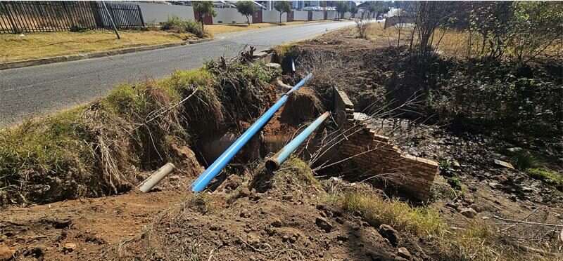 Johannesburg Water has attended to and replaced the troubling water pipe on Bosbok Road in Randpark Ridge.