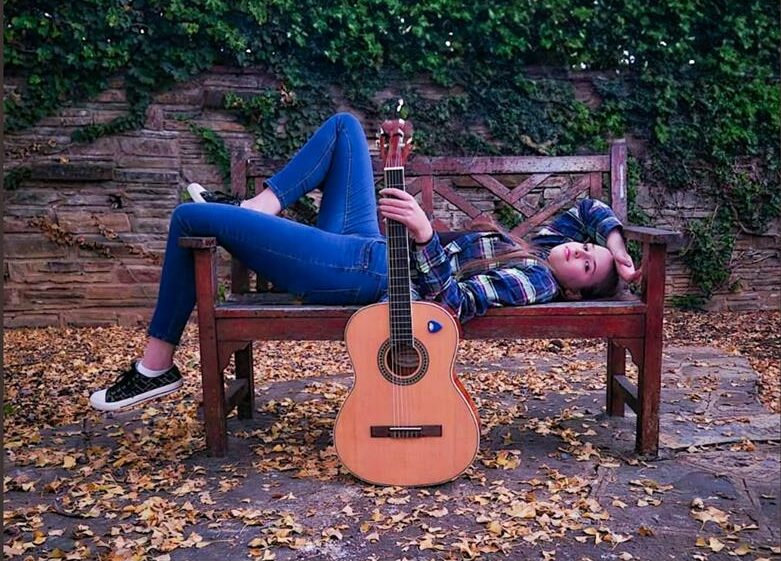 Hoërskool Randburg's young, talented artist, Tamsyn Faulds, hopes her new track inspires people.