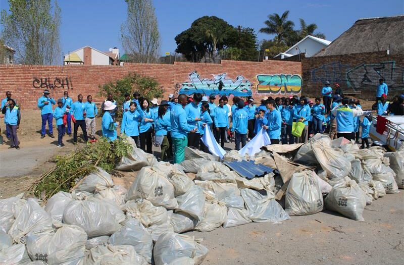 The ASEZ WAO activists plan to continue contributing to making improvements for mankind and the earth by taking care of neighbours and communities.