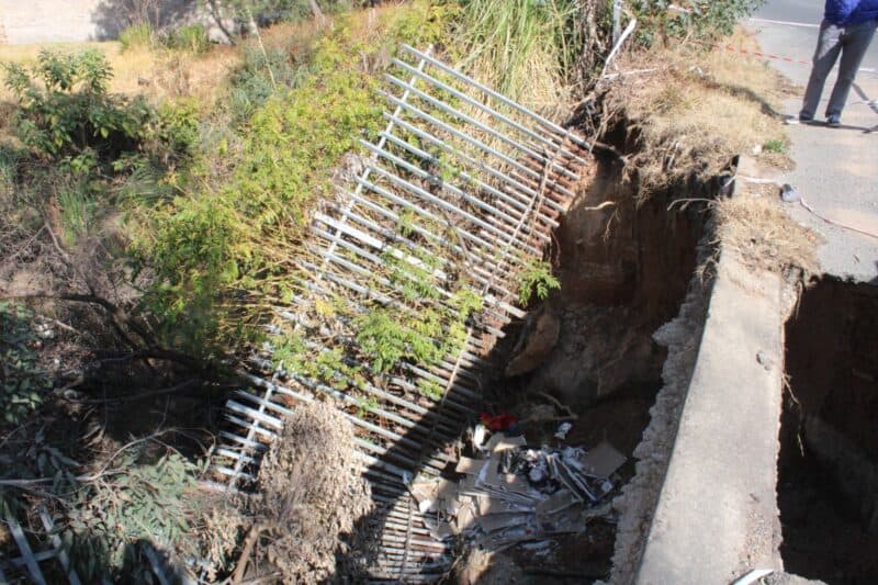 Johannesburg Road Agency to close Drysdale Road, which was damaged by floods 6 months ago, and is in real danger of full collapse.
