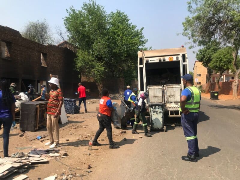 The clean-up campaign by Region B CRUM focused, again, on the Courtyard building, a building that is falling apart and continues to be a house for drug users and other illegal activities.