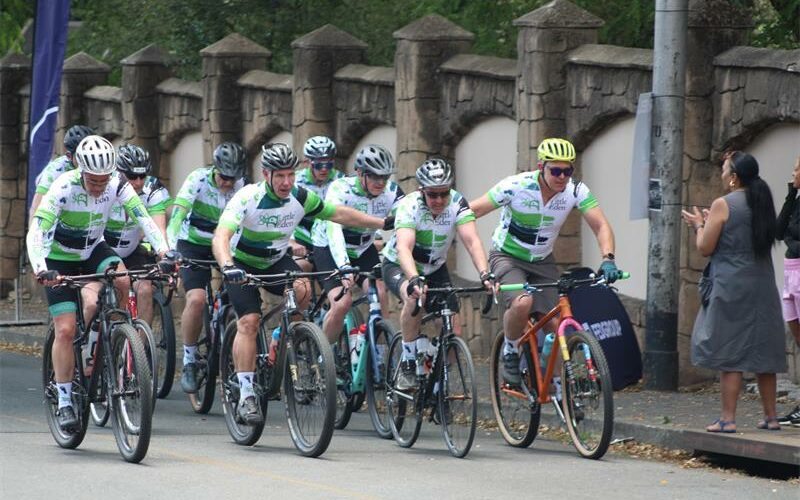 Cyclists ride across Jan Smuts in Randburg during the Virgin Active 947 Ride Joburg on October 26, 2025. Photo: Mthulisi Lwazi Khuboni