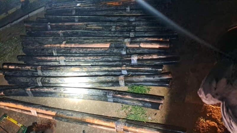 A sharp-eyed security officer uncovered a large stash of stolen Telkom cables hidden in a manhole after spotting a suspicious vehicle in Randpark Ridge.