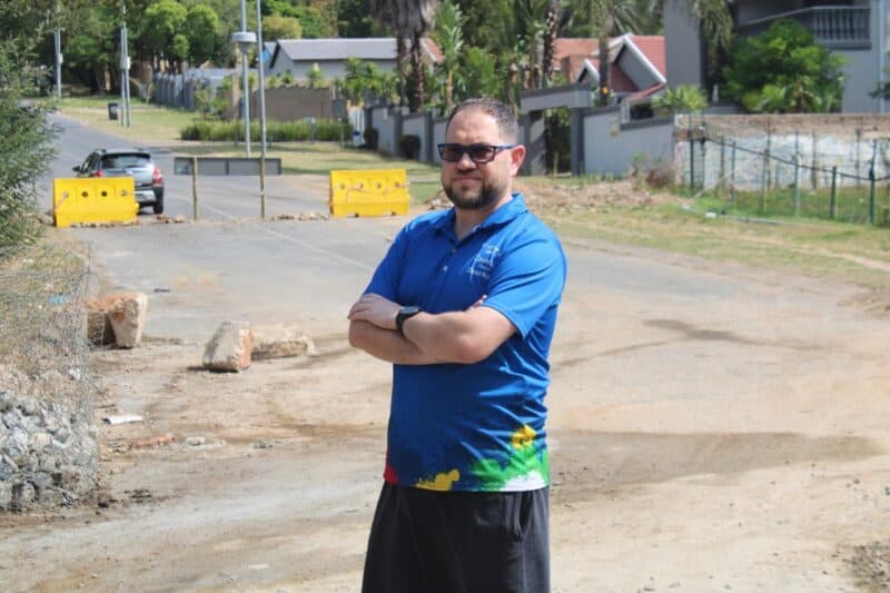 Drysdale Road in Sundowner remains closed, and residents are urged to use alternative routes.