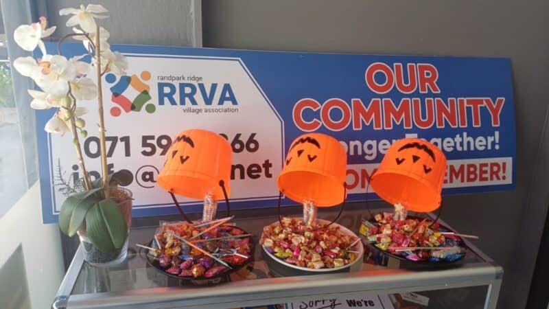 Randpark Ridge Village Association urged residents, especially children, to come to the market for an evening of fun and tonnes of sweets.